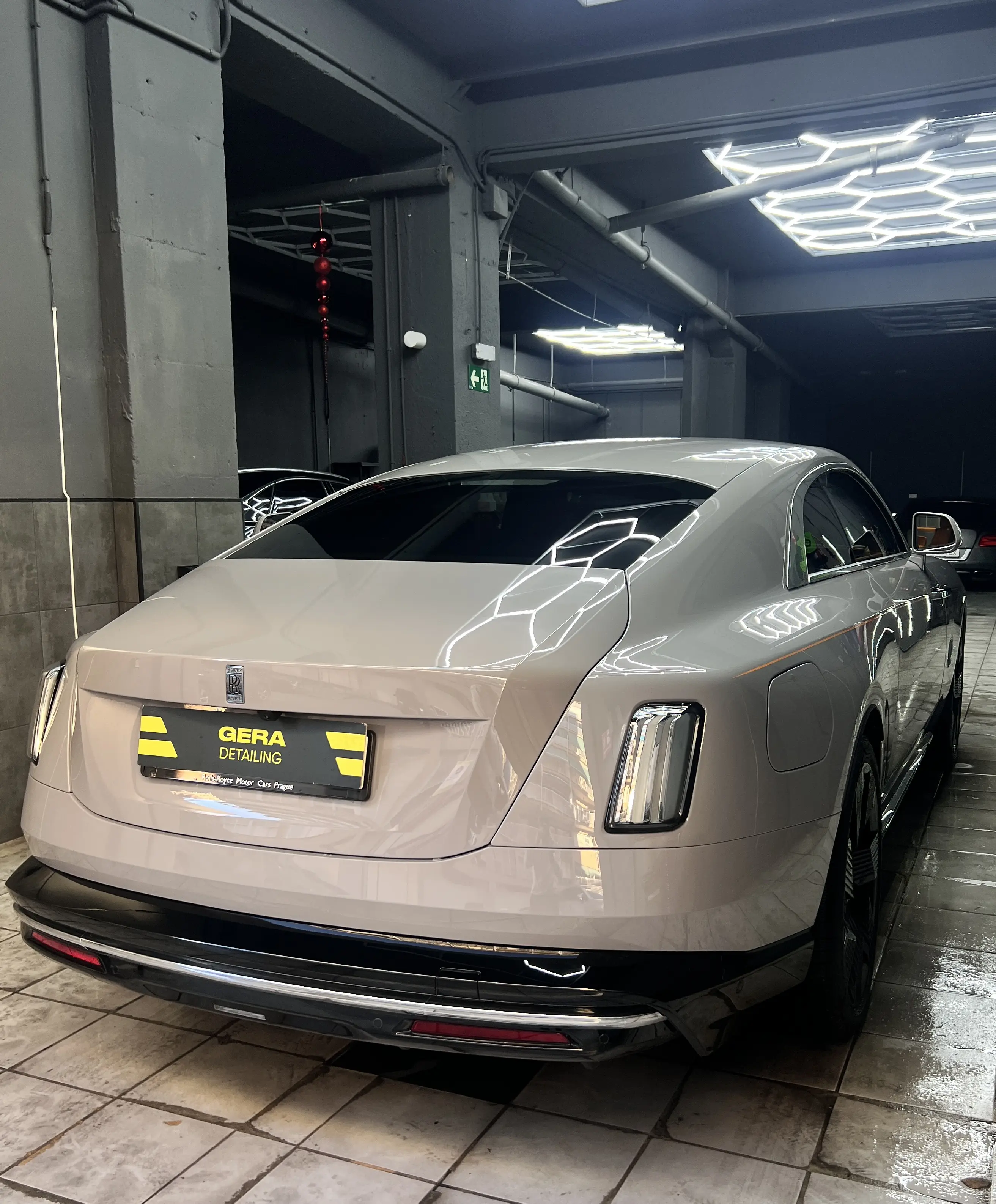 Rolls-Royce Spectre — PPF carrocería+interior, cerámica 3 capas — GERA Detailing Barcelona